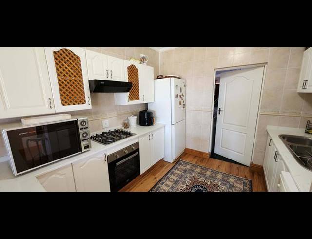 3 BEDROOM HOUSE FOR SALE IN SEEMEEU PARK